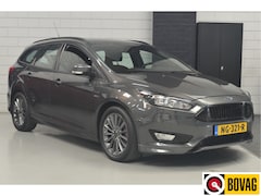 Ford Focus Wagon - 1.5 ST-Line // NAVI // CLIMA // CRUISE // PDC V&A // 1ste EIGENAAR // DEALER ONDERHOUIDEN