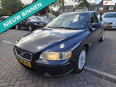 Volvo S60 - 2.4 Edition II NETTE AUTO RIJDT EN SCHAKELT GOED