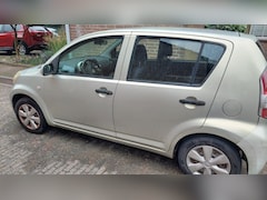 Daihatsu Sirion 2 - 1.0-12V Trend