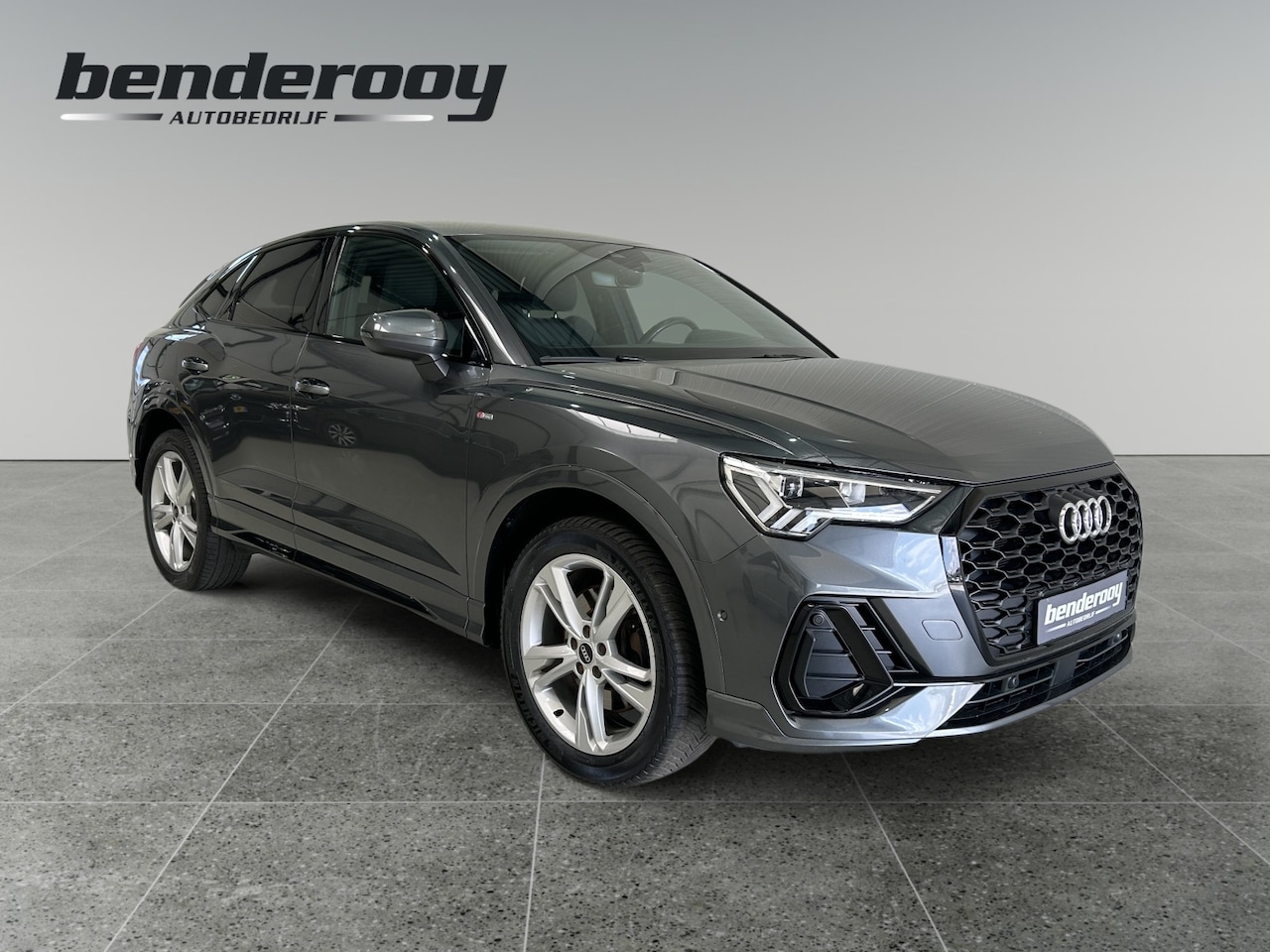 Audi Q3 Sportback - 45 TFSI e S Edition | trekhaak - AutoWereld.nl