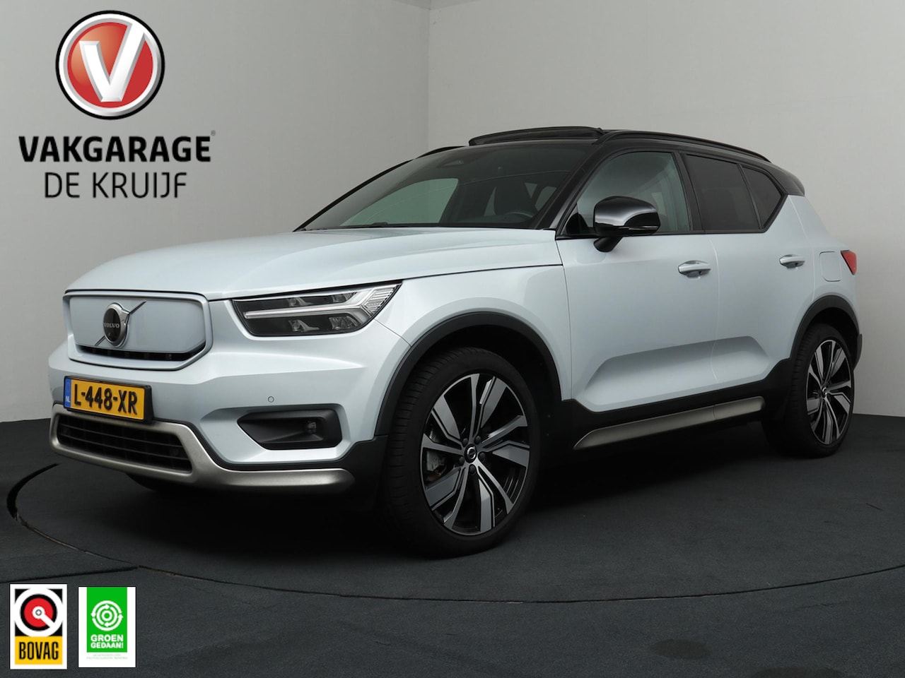Volvo XC40 - Recharge P8 AWD R-Design SoH 93.2% | Trekhaak | Pano | Harman Kardon! - AutoWereld.nl