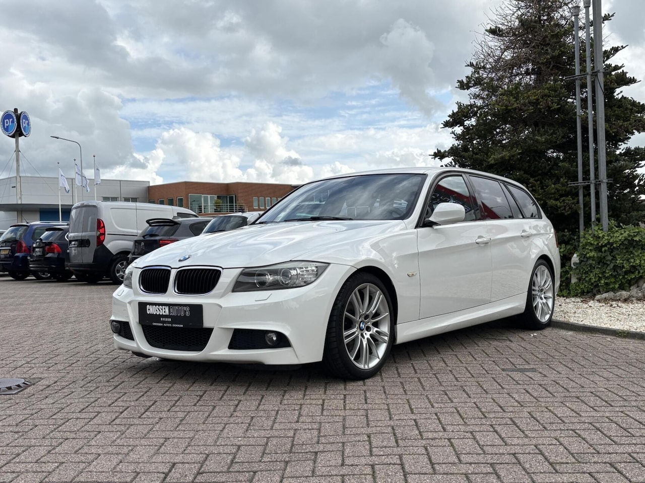 BMW 3-serie Touring - 320i 320i, M-sport pakket, Xenon, Leer, Navi! - AutoWereld.nl