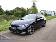 BMW 3-serie Touring - 318i M-pakket / Pano / HUD / El. trekh