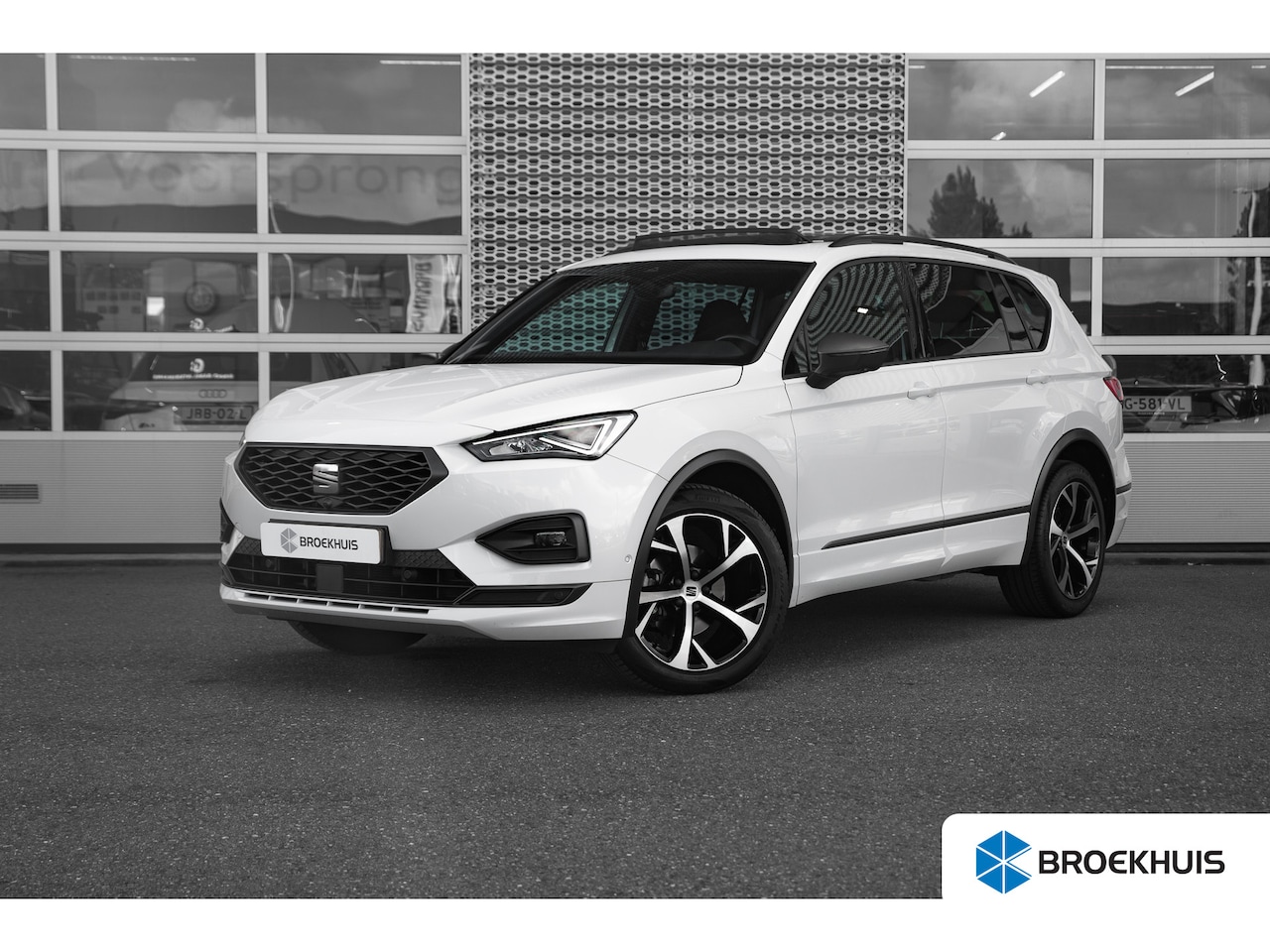 SEAT Tarraco - 1.5 TSI 150pk DSG FR | Panoramadak | Beats Audio | Bestuurdersstoel Elektrisch | Dodehoeks - AutoWereld.nl