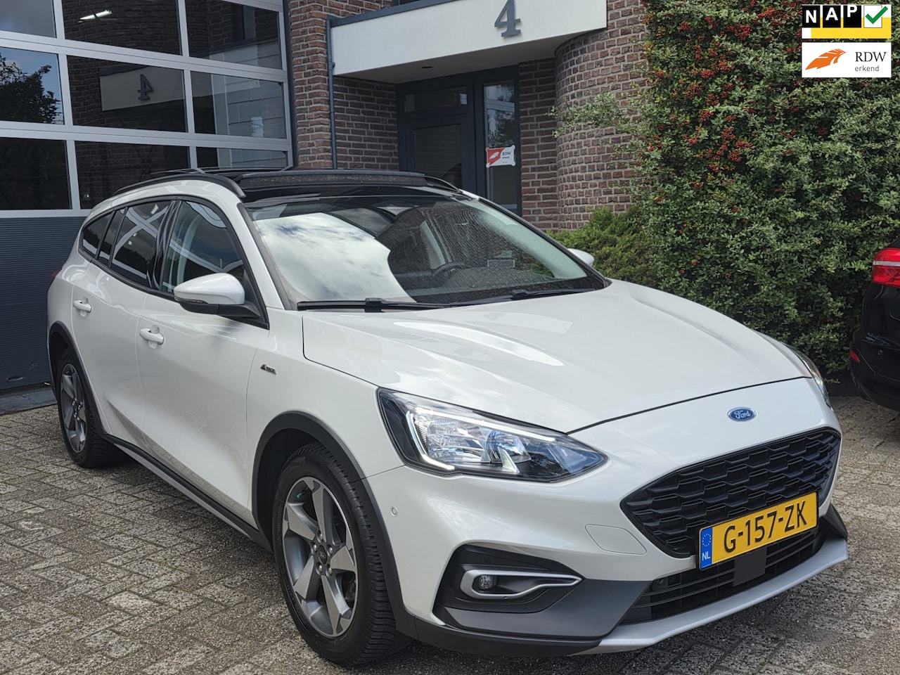 Ford Focus Wagon - 1.0 EcoBoost Active Business Pano|Camera |Nap - AutoWereld.nl