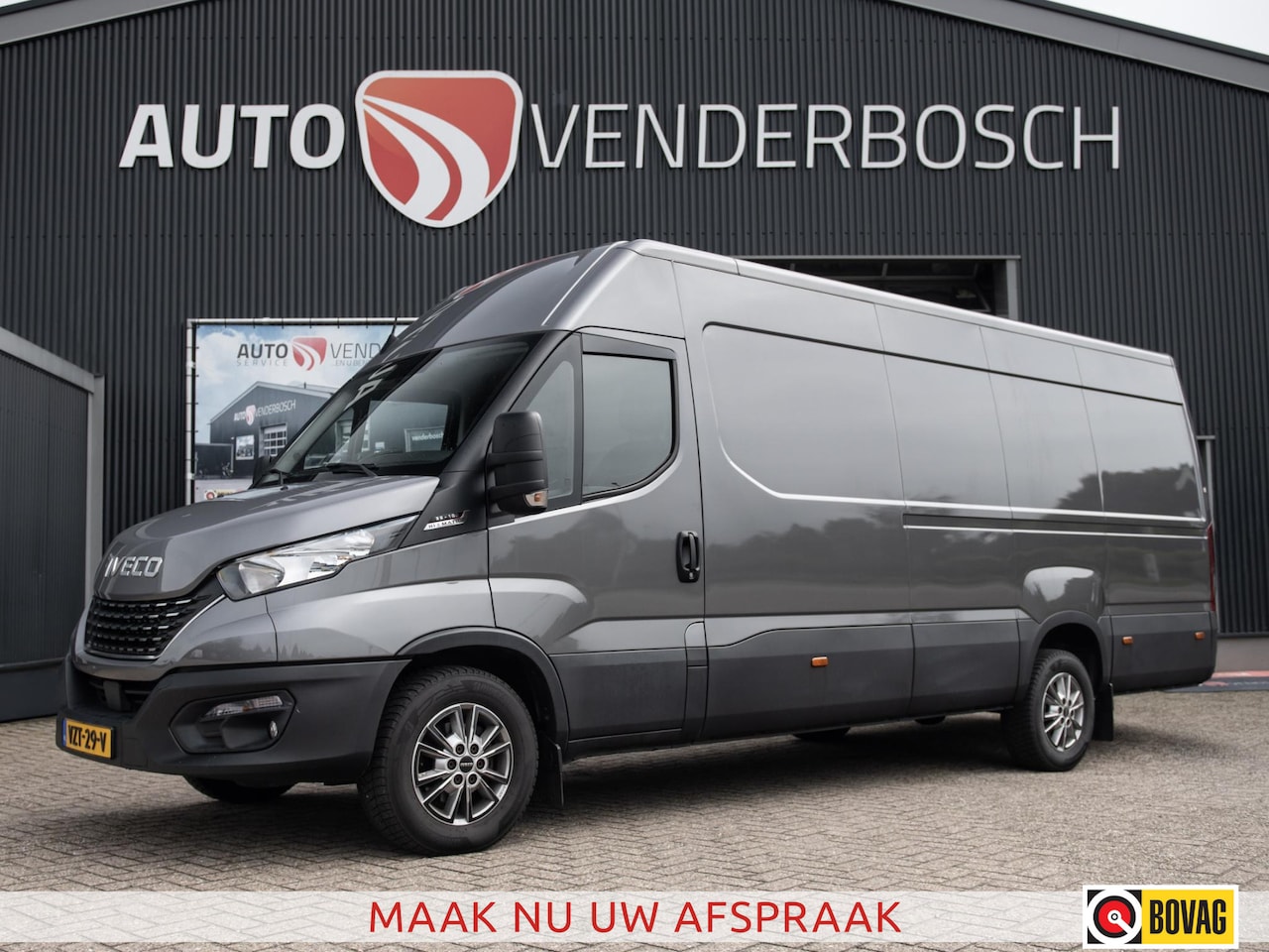Iveco Daily - 35S18 3.0 L4H2 180pk Automaat | Trekhaak | Apple CarPlay - AutoWereld.nl