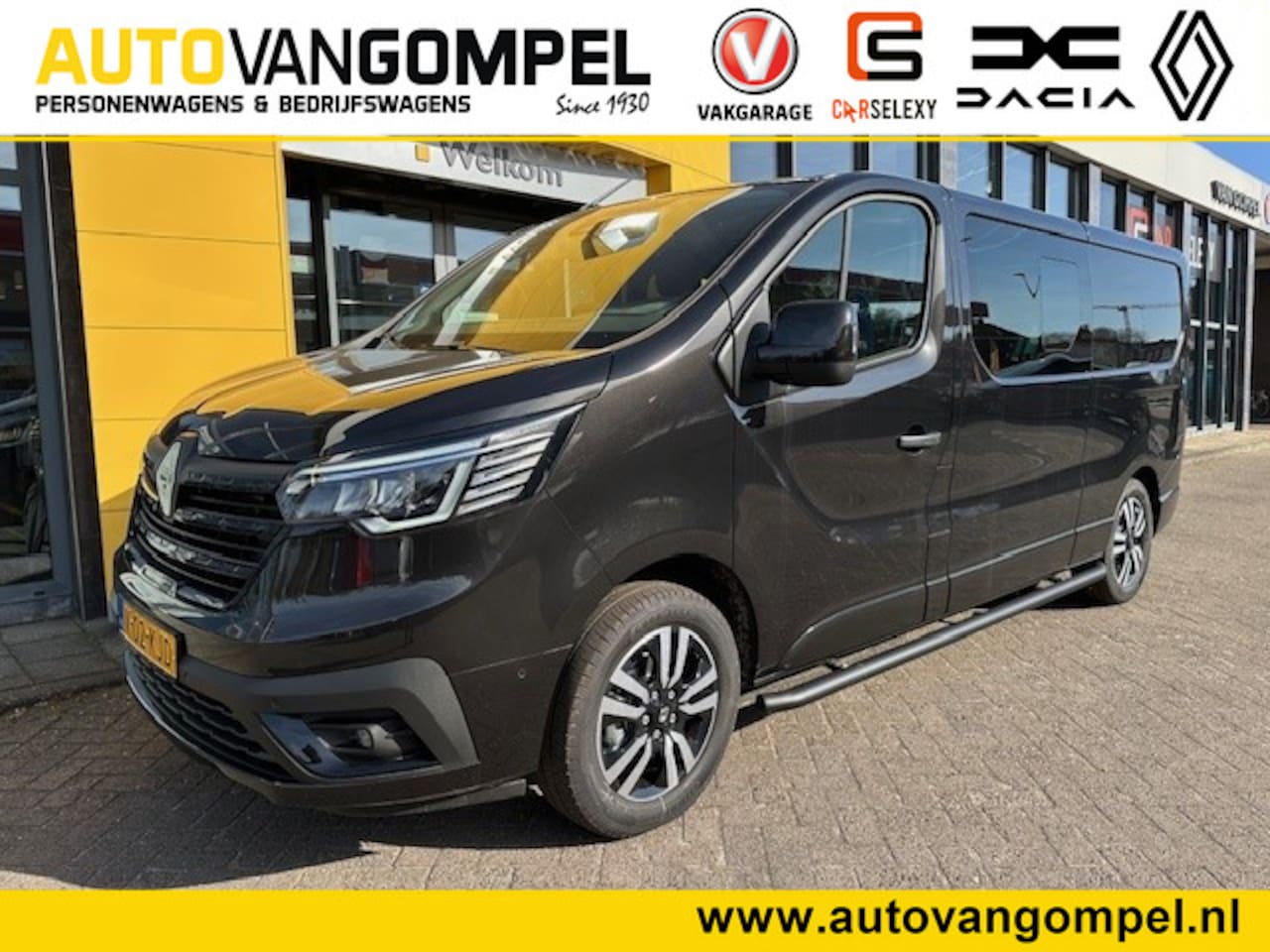 Renault Trafic - 170PK L2H1 Extra DC DUBBEL CABINE / GEEN BPM!!/ BLACK EDITION ANNIVERSARY/ NAVI / CAMERA - AutoWereld.nl