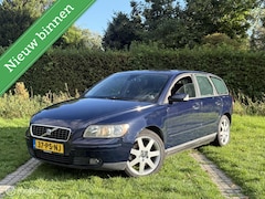 Volvo V50 - momentum 2.4i AUT/schuifdak/leer/nieuwe apk