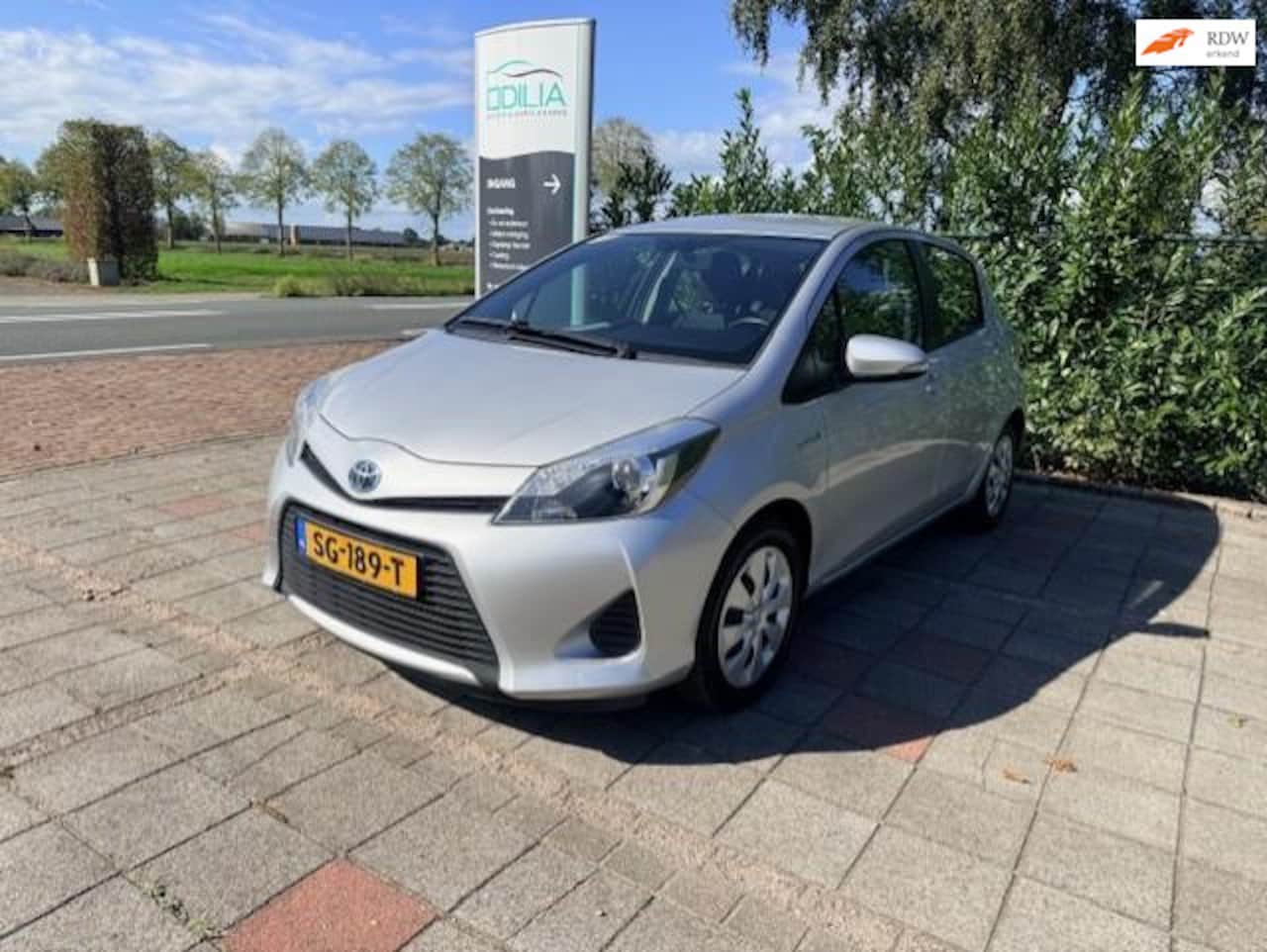 Toyota Yaris - 1.5 Full Hybrid Aspiration/AUTOMAAT/TREKHAAK - AutoWereld.nl