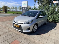 Toyota Yaris - 1.5 Full Hybrid Aspiration/AUTOMAAT/TREKHAAK