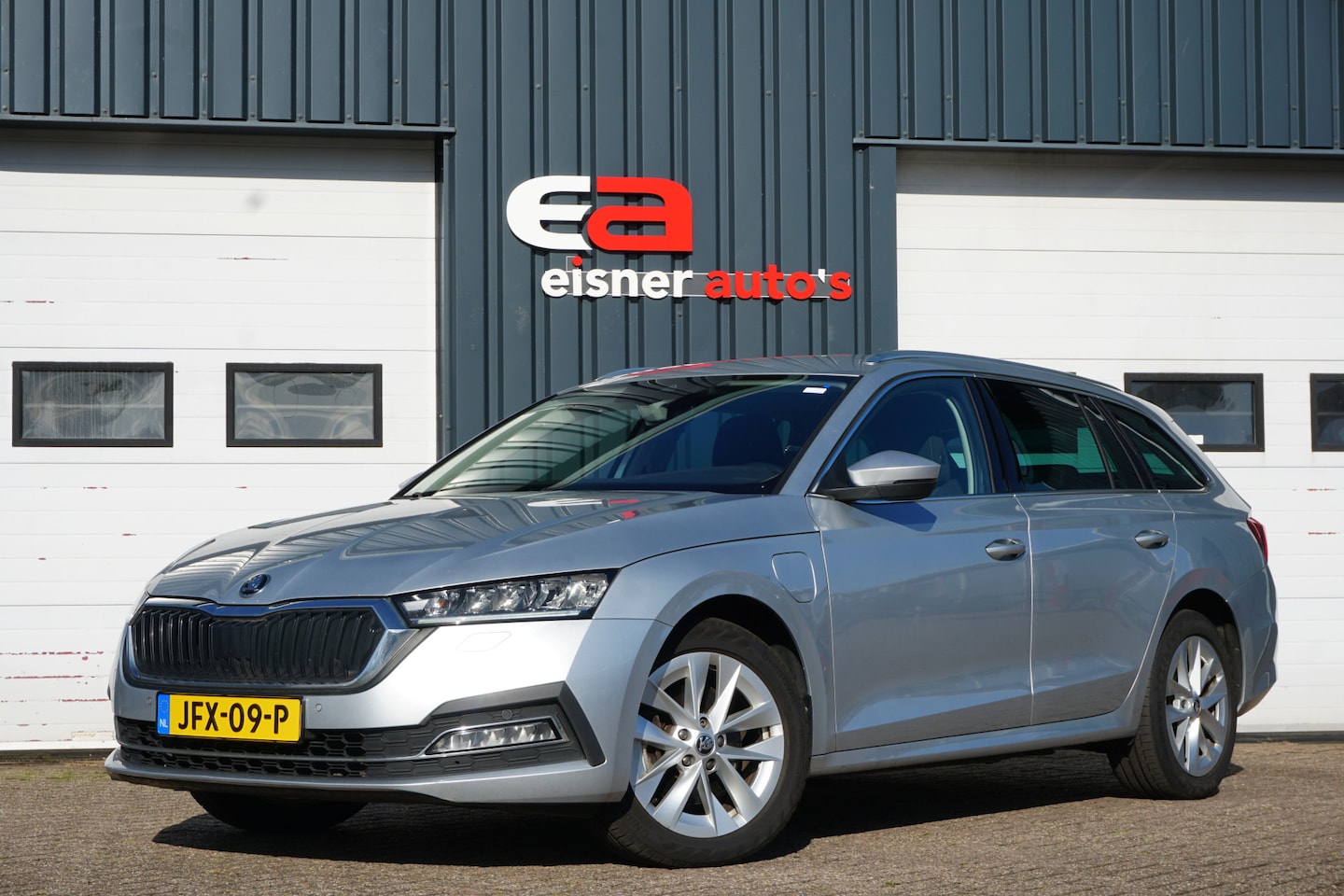 Skoda Octavia Combi - 1.4 TSI iV PHEV Business Edition | STOELVERW. | CAMERA | COCKPIT | - AutoWereld.nl