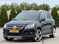 Volkswagen Tiguan - 1.4 TSI Sport&Style 4Motion | Panoramadak | Elektrische sportstoelen met leder | Achteruit