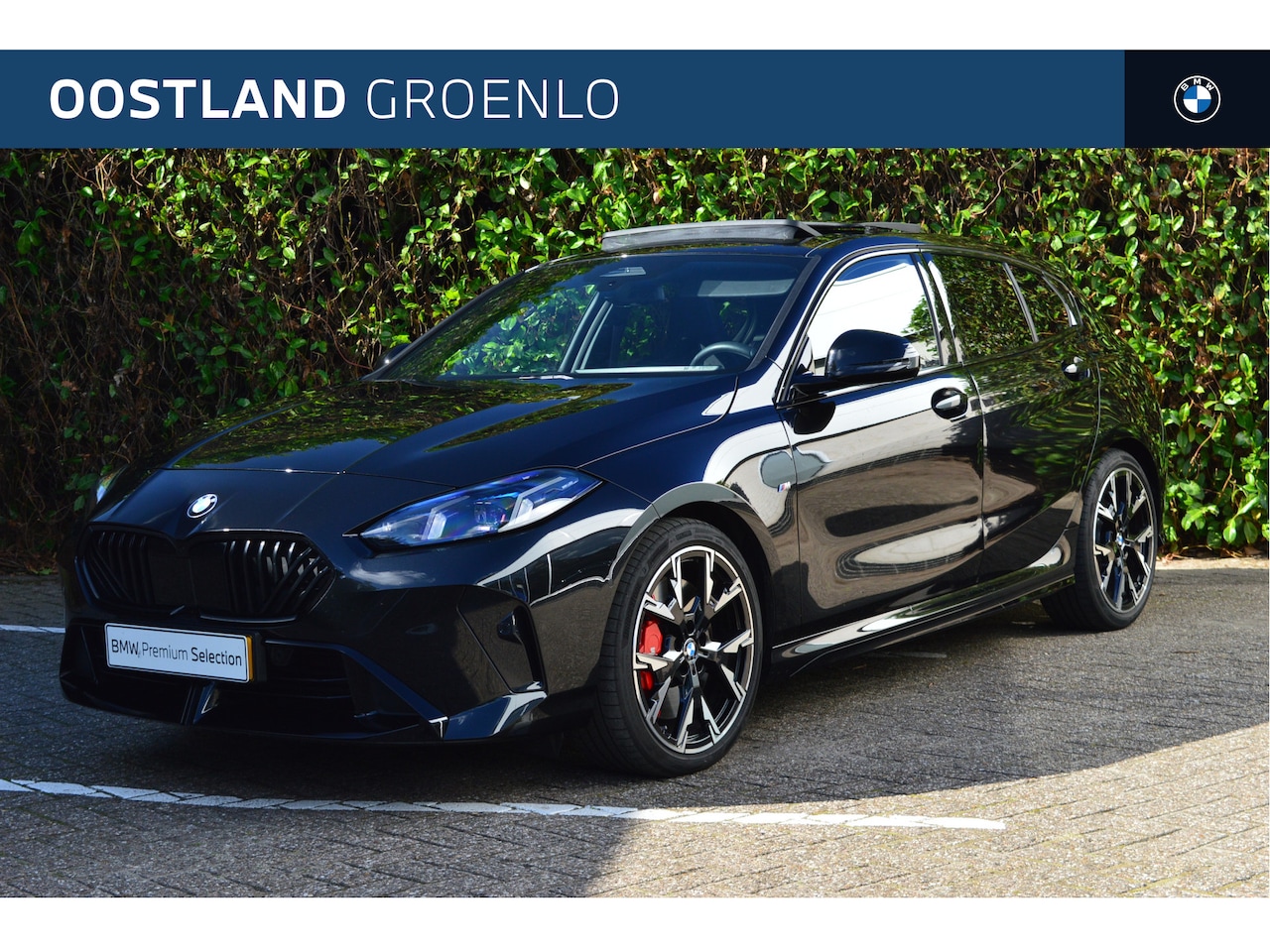 BMW 1-serie - 120 M Sport Automaat / Panoramadak / M Sportstoelen / Adaptieve LED / M Adaptief onderstel - AutoWereld.nl