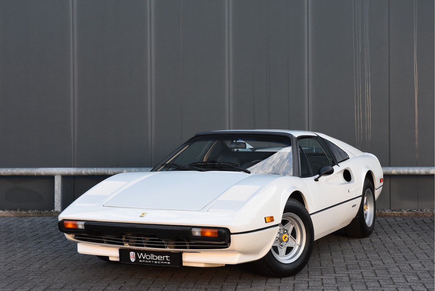 Ferrari 308 - GTS Carburatie - AutoWereld.nl