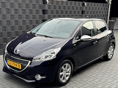 Peugeot 208 - 1.2 PT Style Pack| CLIMA| NAVI| CRUISE| LM| TREKHAAK