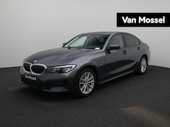 BMW 3-serie - 320e High Executive | Automaat | Navigatie | Leder | Elektrische Achterklep | Elektrische