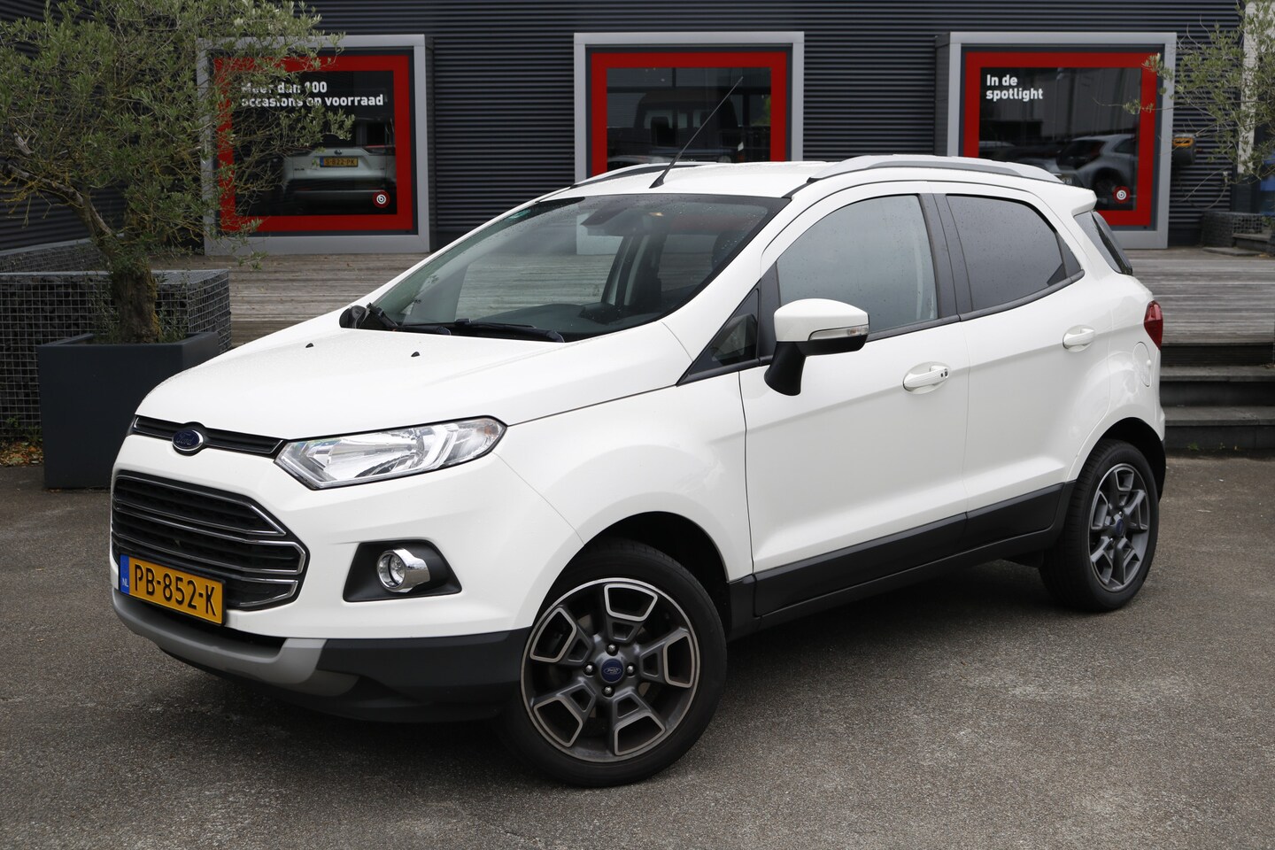 Ford EcoSport - 1.0 EcoBoost Titanium Poetsen BB + foto's 15 september - AutoWereld.nl