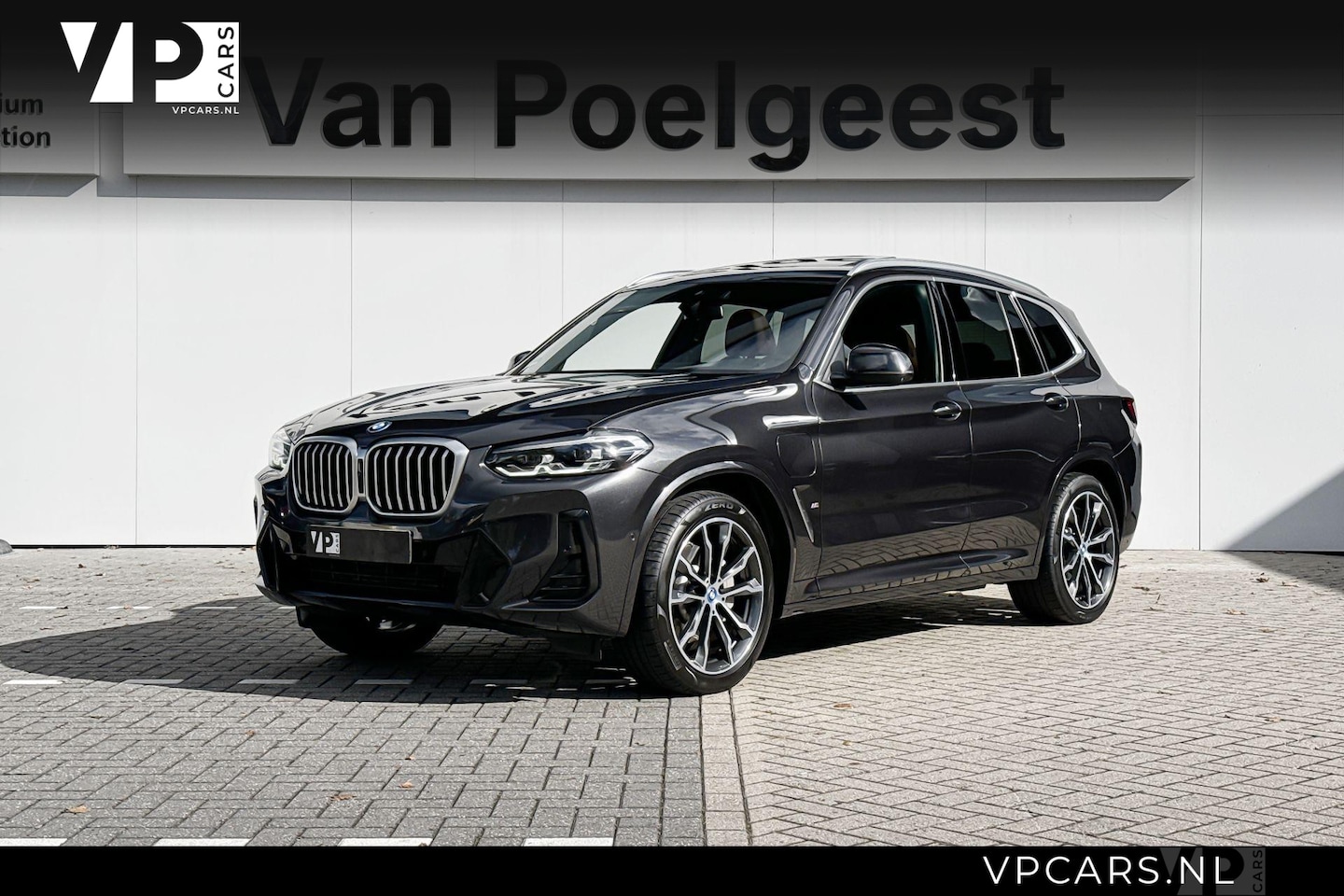 BMW X3 - xDrive30e M Sport | Panorama dak | Harman Kardon | Trekhaak - AutoWereld.nl