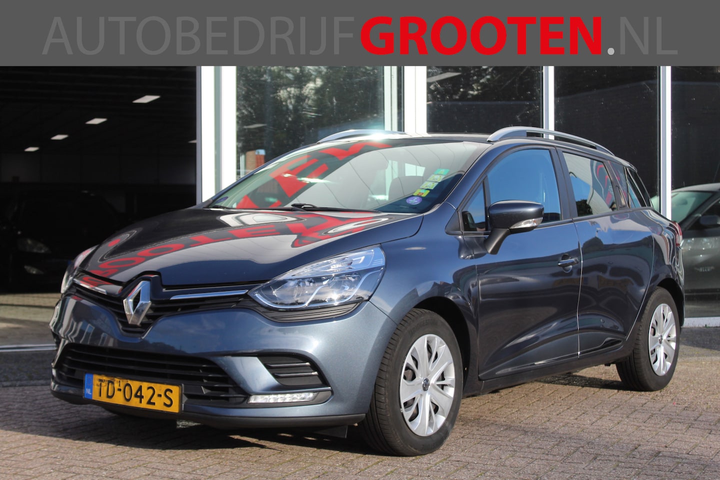 Renault Clio Estate - 0.9 TCe Zen//Airco//Navi//Trekhaak! - AutoWereld.nl