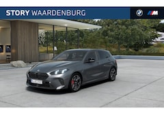 BMW 1-serie - 120 M Sport Automaat / Trekhaak / Sportstoelen / Achteruitrijcamera / M Adaptief onderstel
