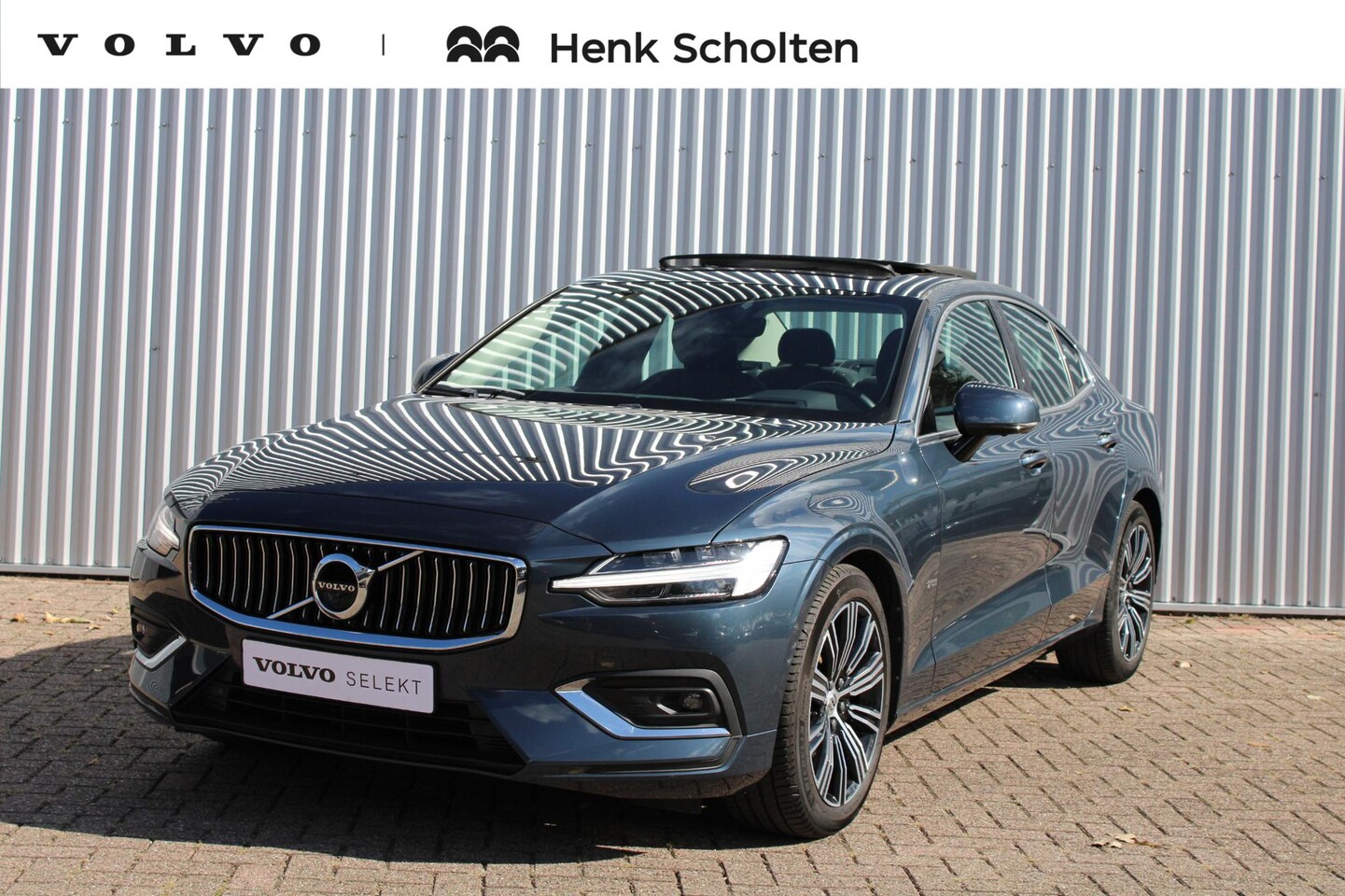 Volvo S60 - B4 Inscription | 360° Parkeercamera | Panoramadak | Head-Up Display | Adaptive Cruise Cont - AutoWereld.nl