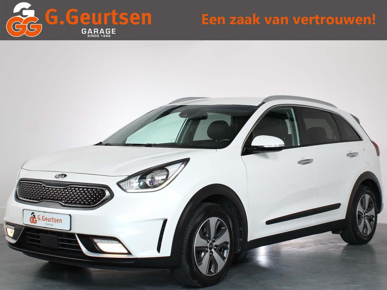 Kia Niro - 1.6 GDi Hybrid First Edition 1.6 GDi Hybrid First Edition , Stoel/Stuurverwarming, AppleCarplay/Android Auto, Navigatie - AutoWereld.nl