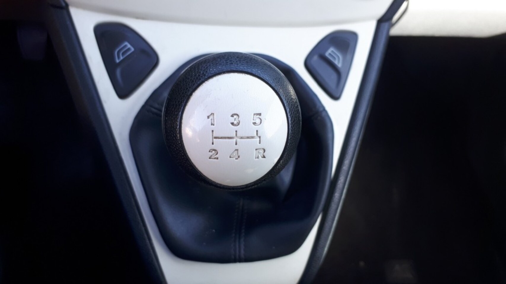 Ford Ka - 1.2 Champions Edition start/stop RADIO-CD/AIRCO/LMV/ELEC.RAMEN/C