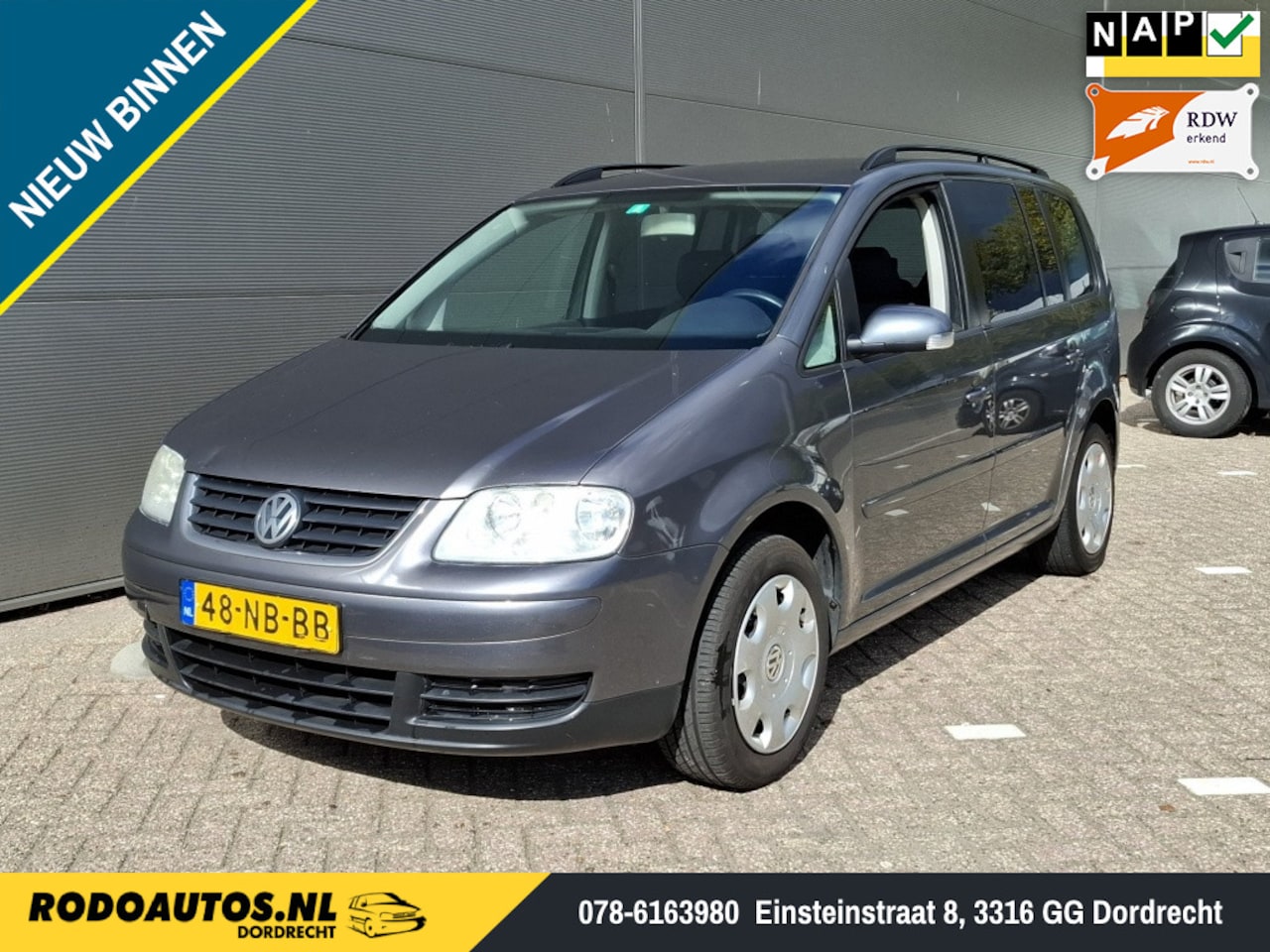 Volkswagen Touran - 1.6-16V FSI Trendline Volledig Onderhouden! - AutoWereld.nl