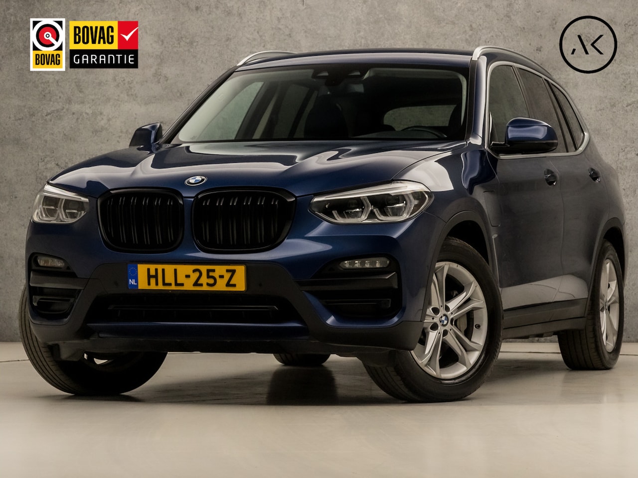 BMW X3 - xDrive30e Sportline 293Pk Automaat (GROOT NAVI, M STUUR, DEALER ONDERHOUDEN, SFEERVERLICHT - AutoWereld.nl