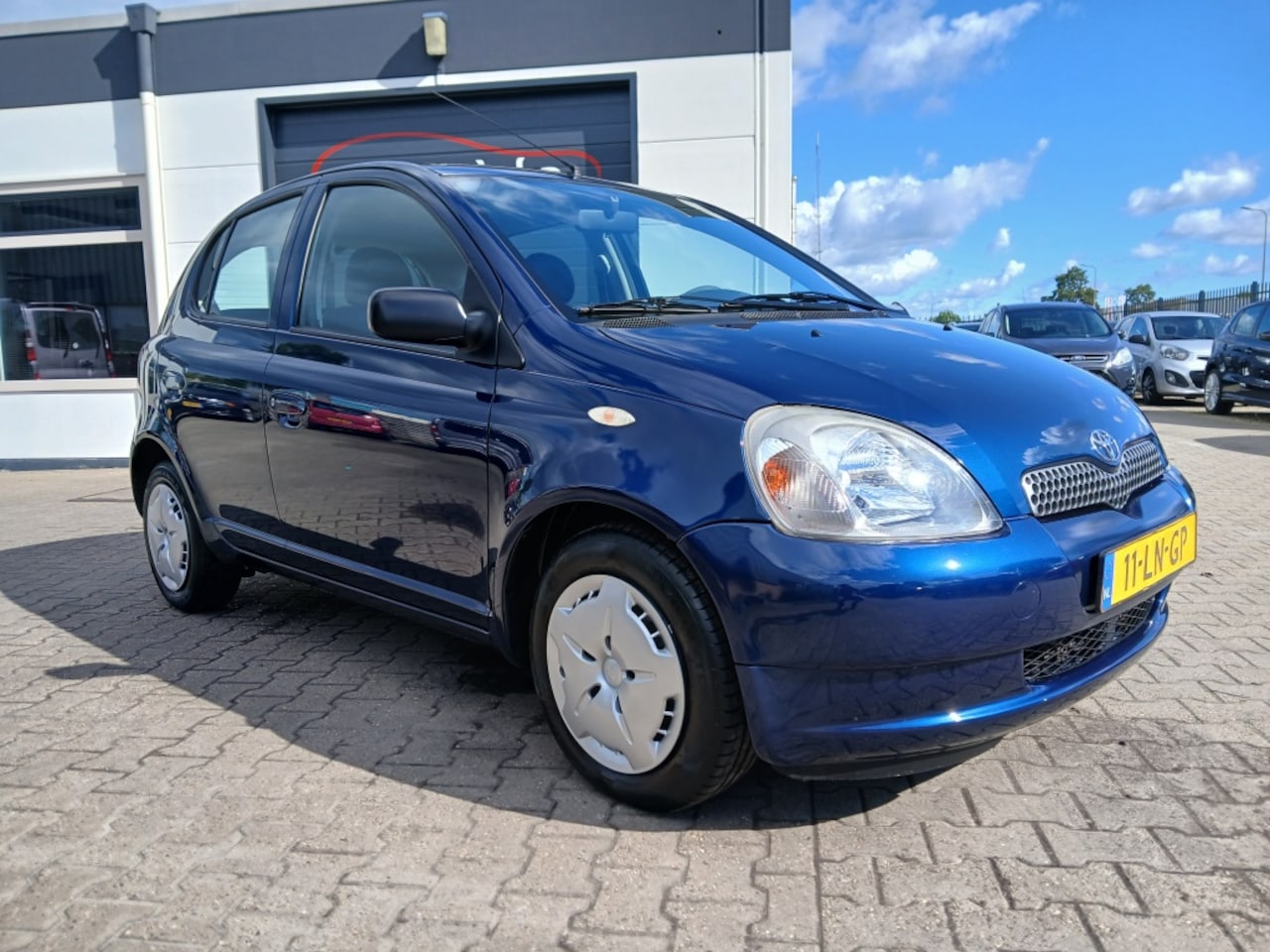 Toyota Yaris - 1.3 VVT-i 5-Deurs/Airco/Dealer onderhouden/Apk 10-'26 - AutoWereld.nl