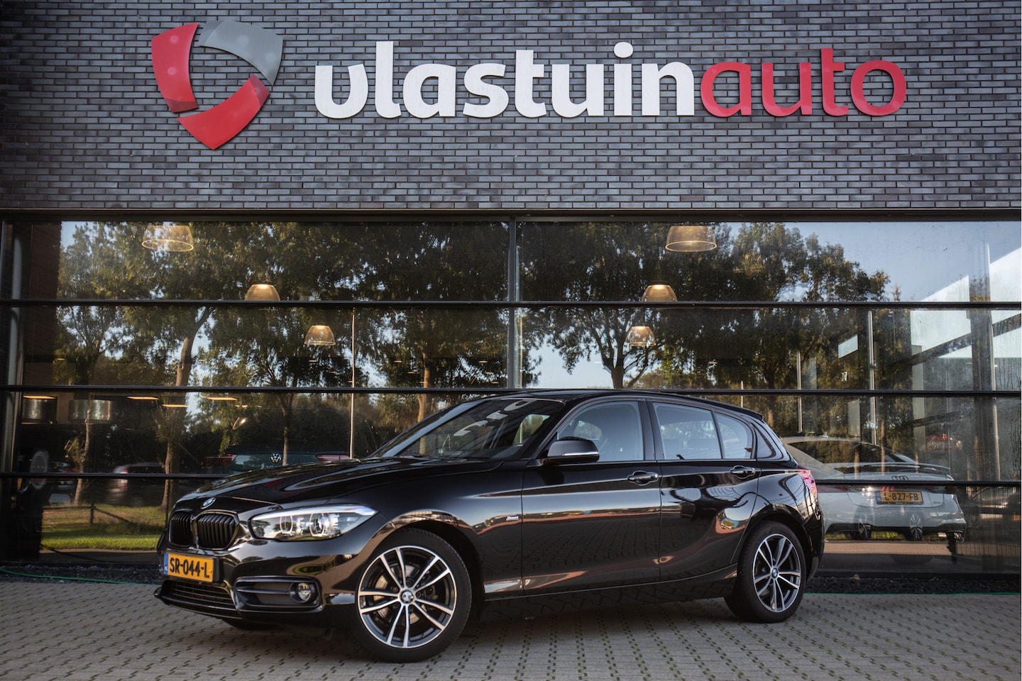 BMW 1-serie - 118i Corporate Lease Executive 118i Corporate Lease Executive - AutoWereld.nl