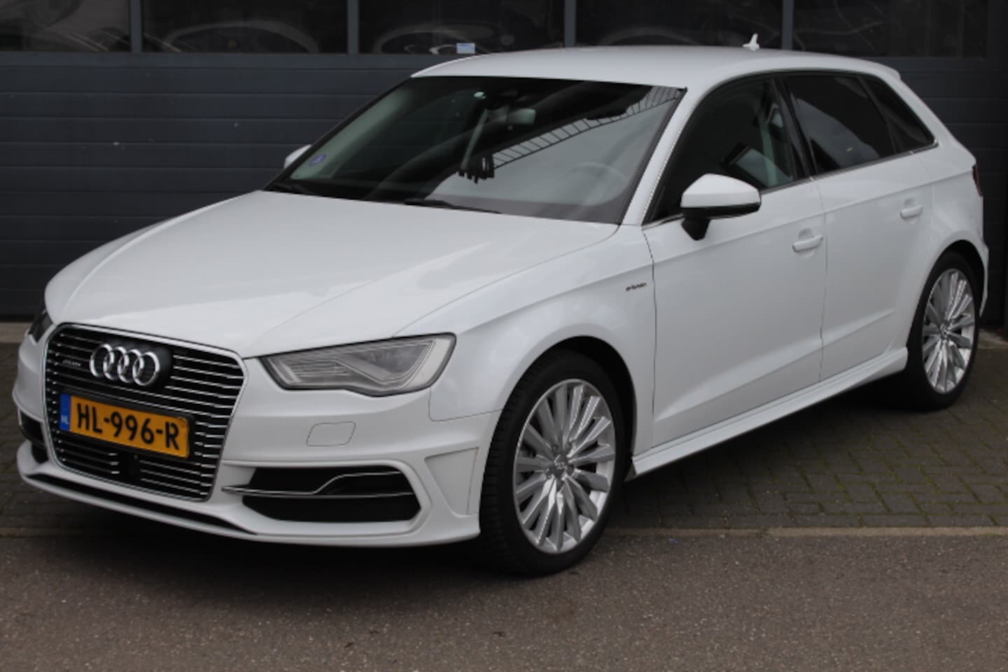 Audi A3 Sportback - 1.4 e-tron PHEV Ambition Pro Line Aut. Climate, Cruisecontrol, Navigatie, LM velgen - AutoWereld.nl