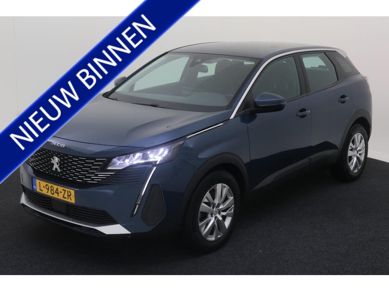 Peugeot 3008 - 1.2 PureTech Blue Lease Active NL AUTO | CAMERA | TREKHAAK | CARPLAY | - AutoWereld.nl