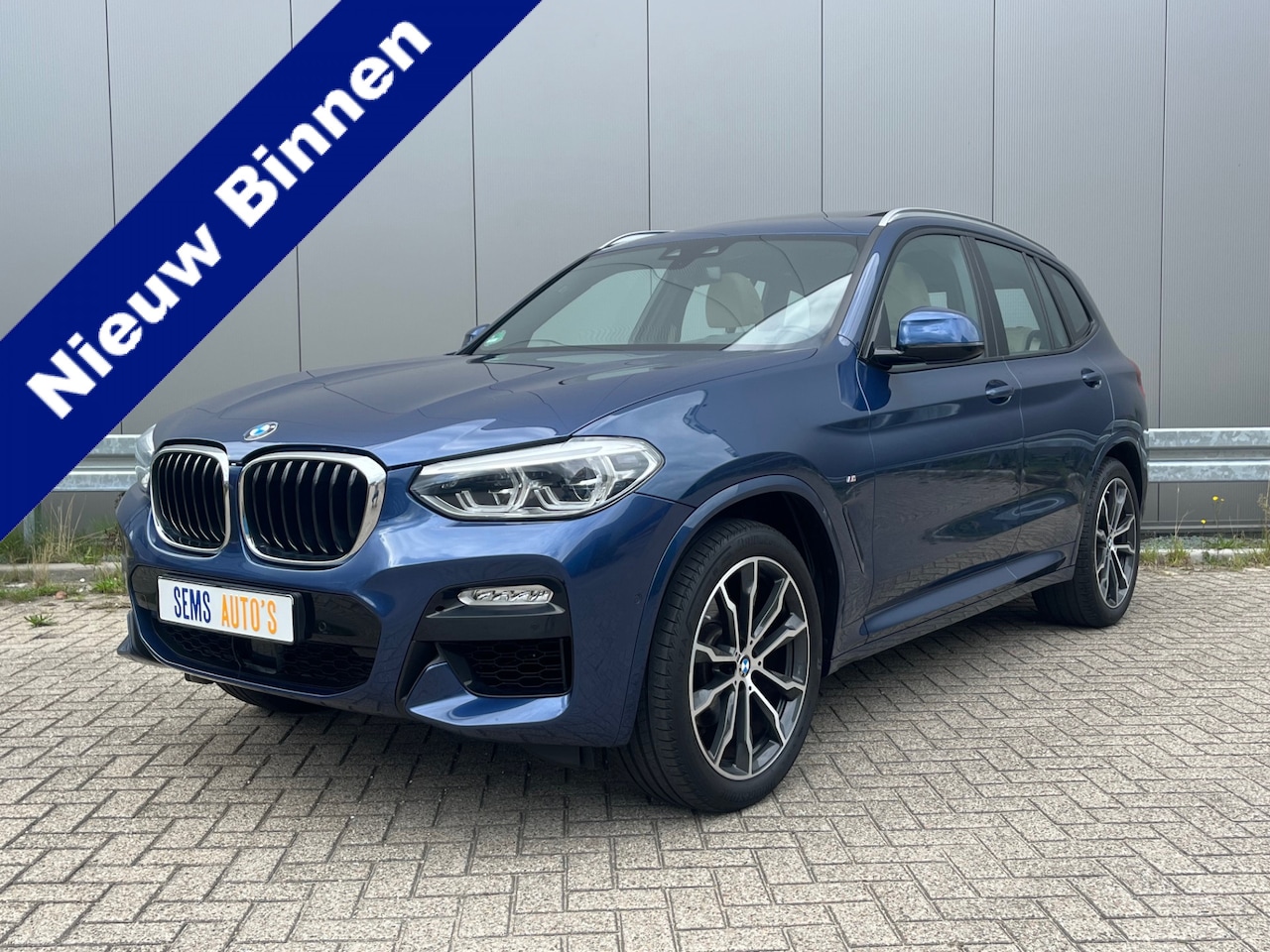 BMW X3 - xDrive20i High Executive M-pakket Pano / Head up / Elec.Trekhaak - AutoWereld.nl