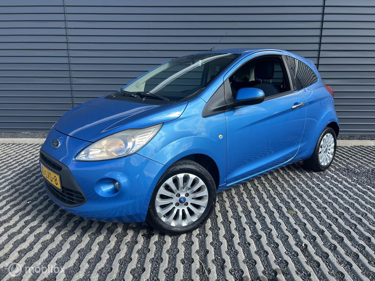 Ford Ka - 1.2 Titanium X | Airco | Lage KM | Goed onderhouden - AutoWereld.nl