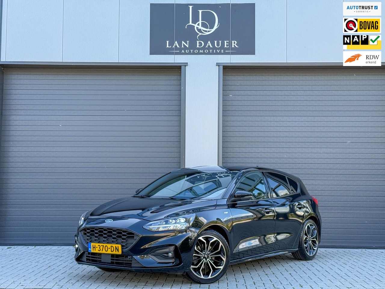 Ford Focus - 1.0 EcoBoost ST Line Business / Unieke / GARANTIE - AutoWereld.nl