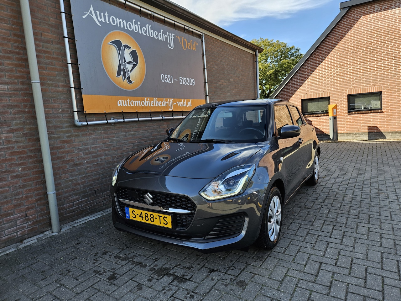 Suzuki Swift - 1.2 Comfort Smart Hybrid 1.2 Comfort Smart Hybrid - AutoWereld.nl