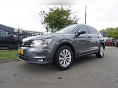 Volkswagen Tiguan - 1.5 TSI 130pk Comfortline Buss Advance P-dak Navi