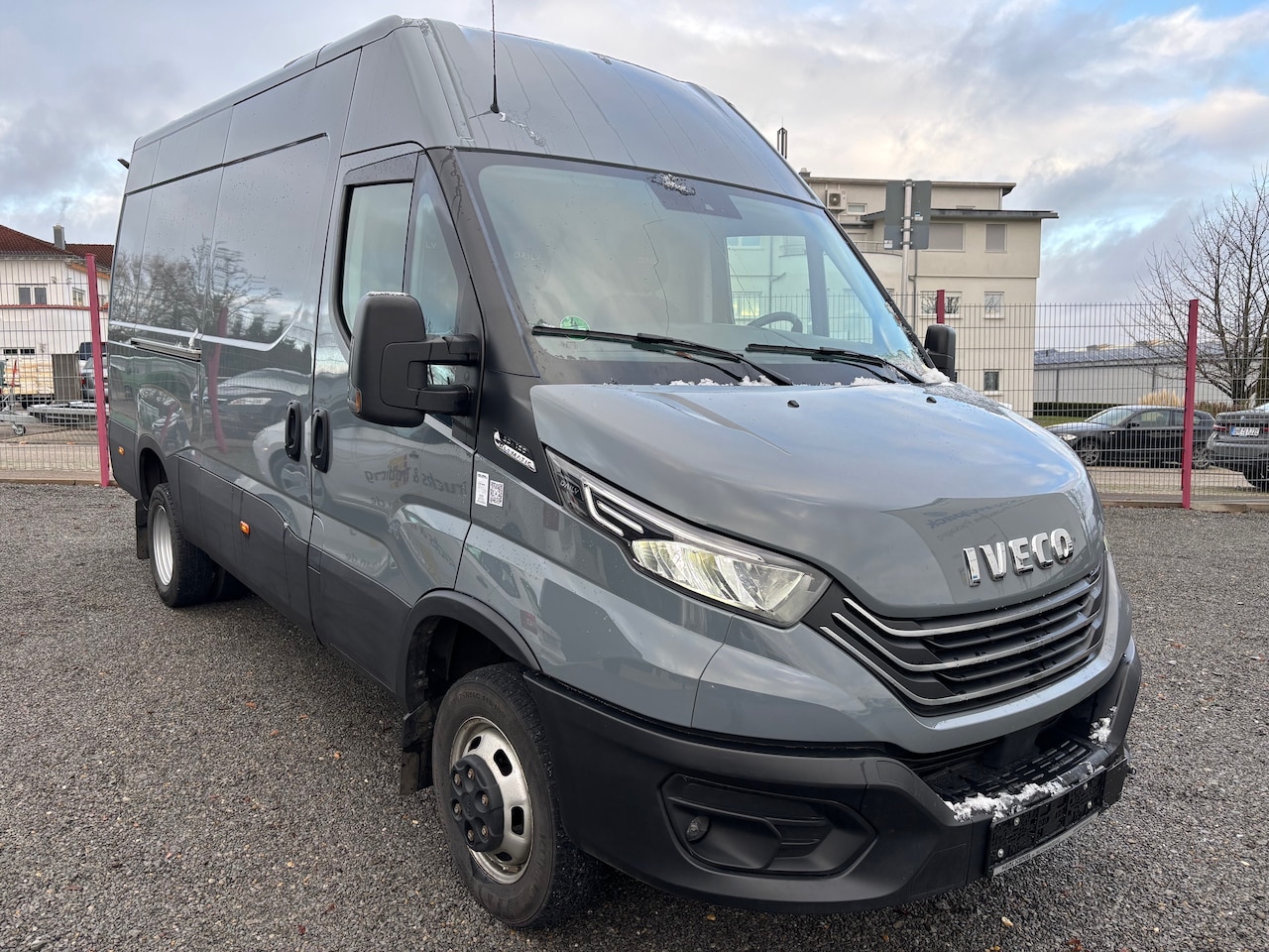 Iveco Daily - 35C17 3.0 170 PK automaat L2H2 dubbel lucht - AutoWereld.nl