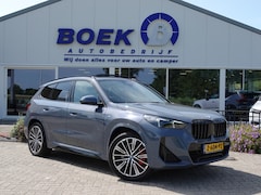 BMW X1 - xDrive25e M-SPORT PANO | VOL LEER | 20" LMV | HARMAN KARDON