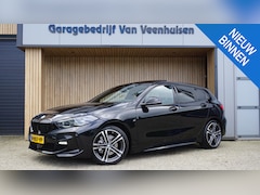 BMW 1-serie - 118i 3x M-SPORT 5Drs *Shadow Line* Pano.Dak Vol Leder 18inch LM Sfeerverlichting *NL auto*