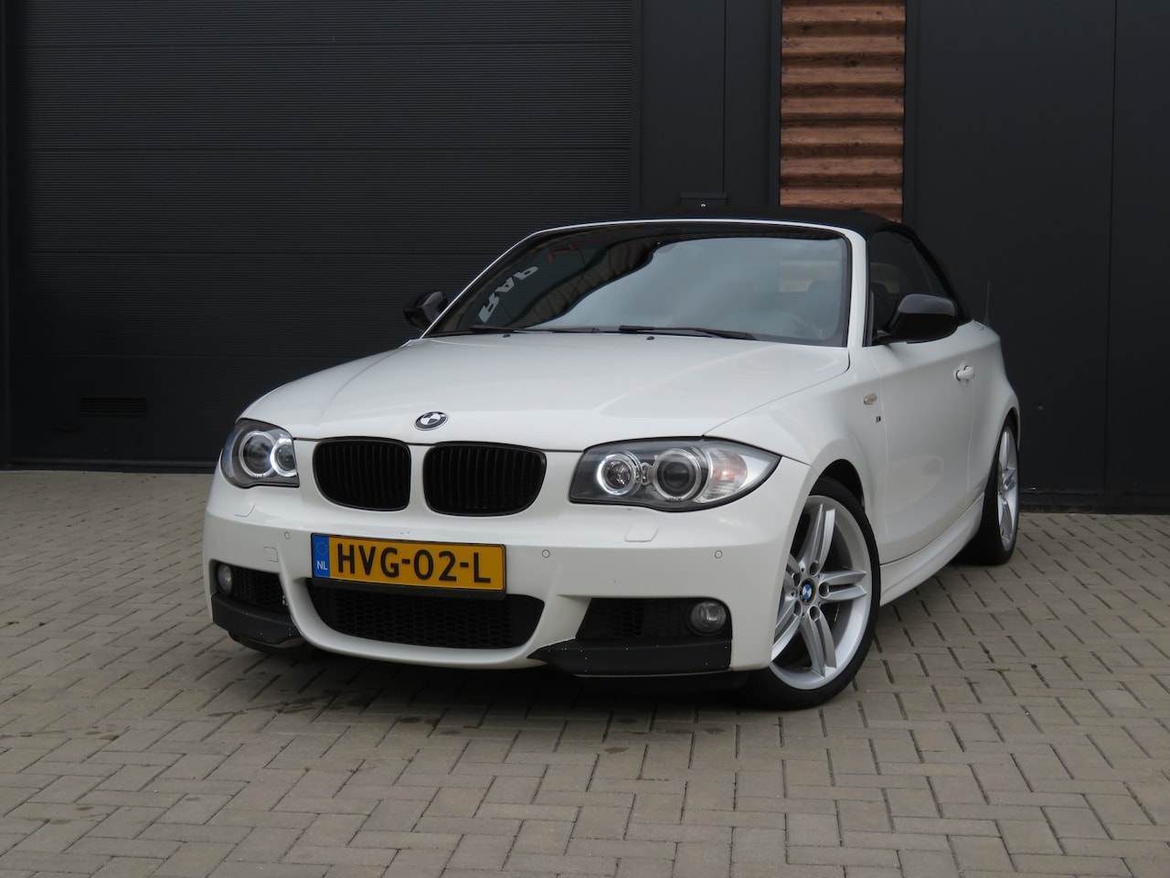 BMW 1-serie Cabrio - 118i High Executive M-Sport Airco Cr-Control Xenon Stoelverw - AutoWereld.nl
