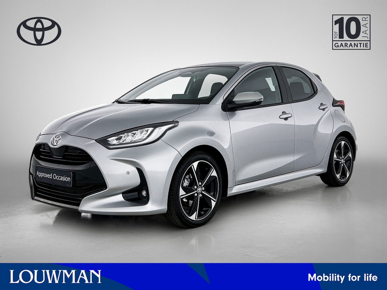 Toyota Yaris - 1.5 Hybrid 130 Executive | Navigatie | Panoramadak | BSM | Parkeersensoren voor+achter | - AutoWereld.nl