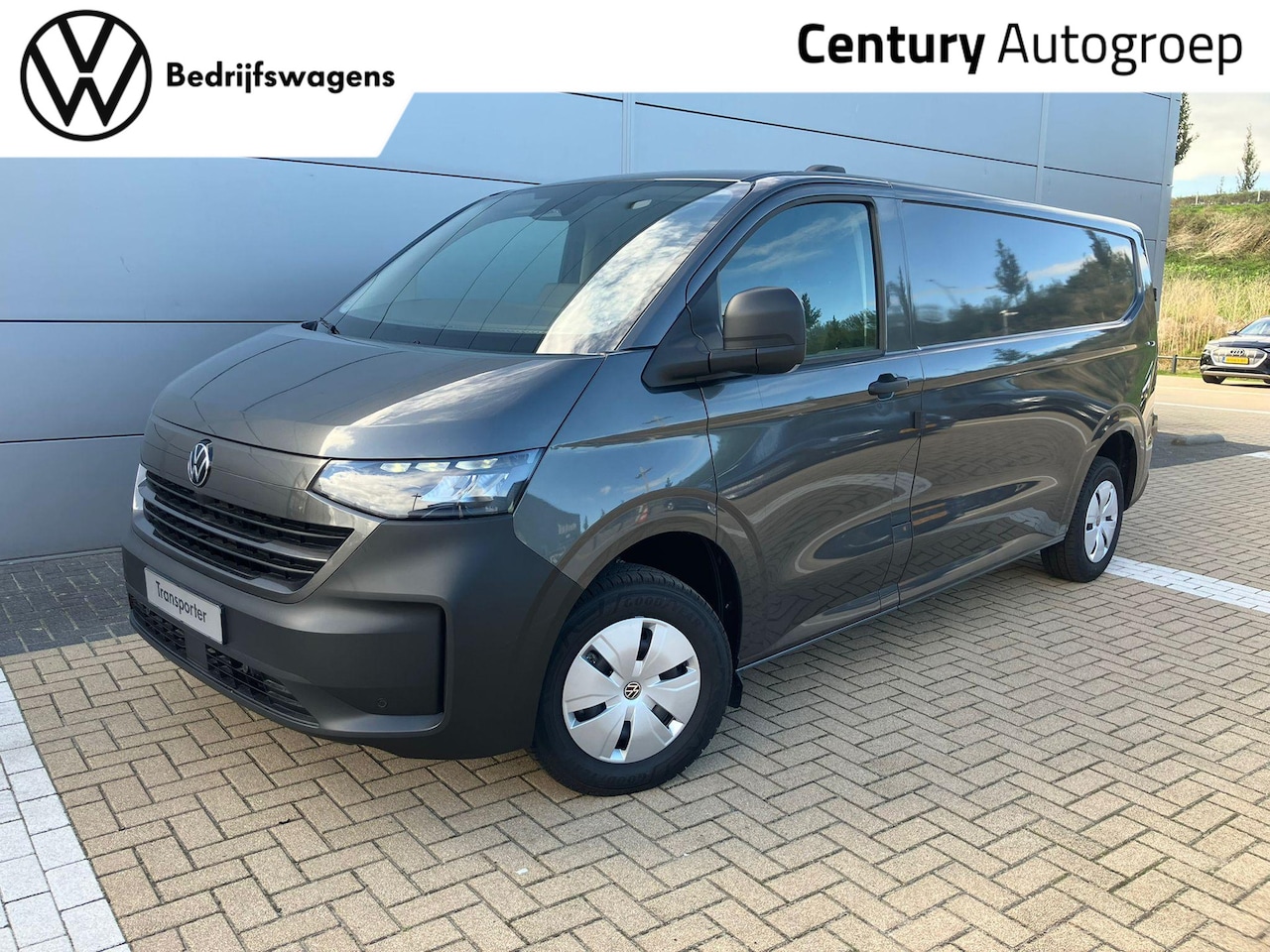 Volkswagen e-Transporter - Bedrijfswagens Bestelwagen 34 L2H1 Style 64 kWh - AutoWereld.nl
