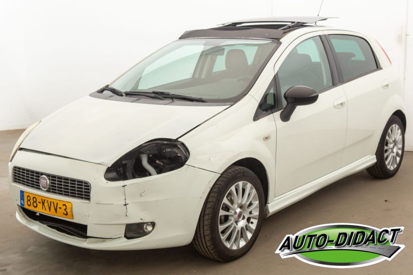 Fiat Grande Punto - 1.4 Airco Pano NeroBianco - AutoWereld.nl