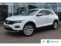 Volkswagen T-Roc - 1.5 TSI 150PK DSG-7 Sport NAVIGATIE | ELEKTR. A. KLEP | ADAPT. CRUISE | LED | STUUR + STOE