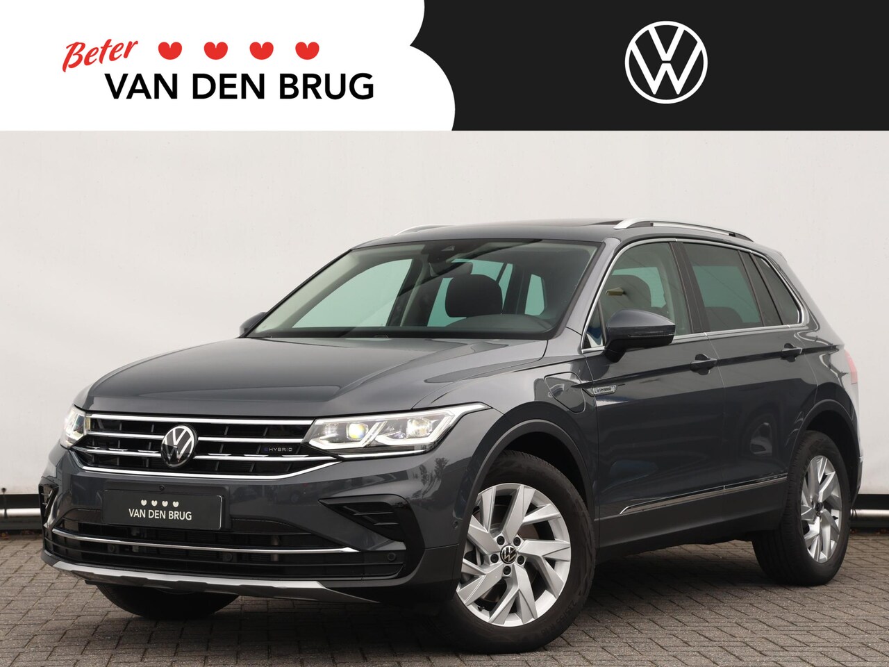 Volkswagen Tiguan - 1.4 TSI Elegance eHybrid 245 pk DSG | Panoramadak | Navigatie | Led Matrix | Camera | Side - AutoWereld.nl