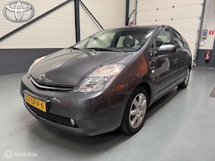 Toyota Prius - 1.5 VVT-i Tech Navi|Camera|Keyless|NL-Auto