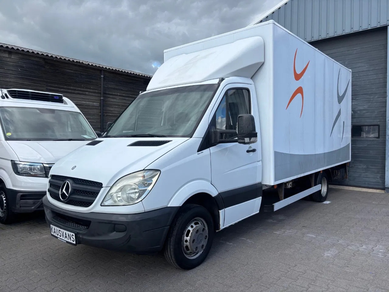 Mercedes-Benz Sprinter - 519 CDI 3.0 6 Cilinder Automaat Airco Cruisecontrol Laadklep - AutoWereld.nl
