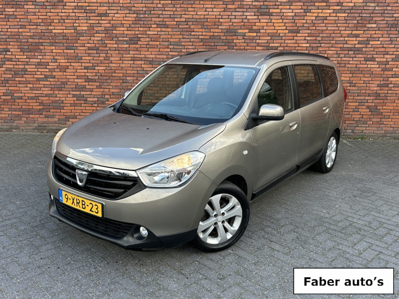 Dacia Lodgy - 1.2 TCe Prestige 7p. Stoelv. / Navi - AutoWereld.nl